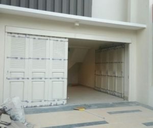 pintu garasi besi
